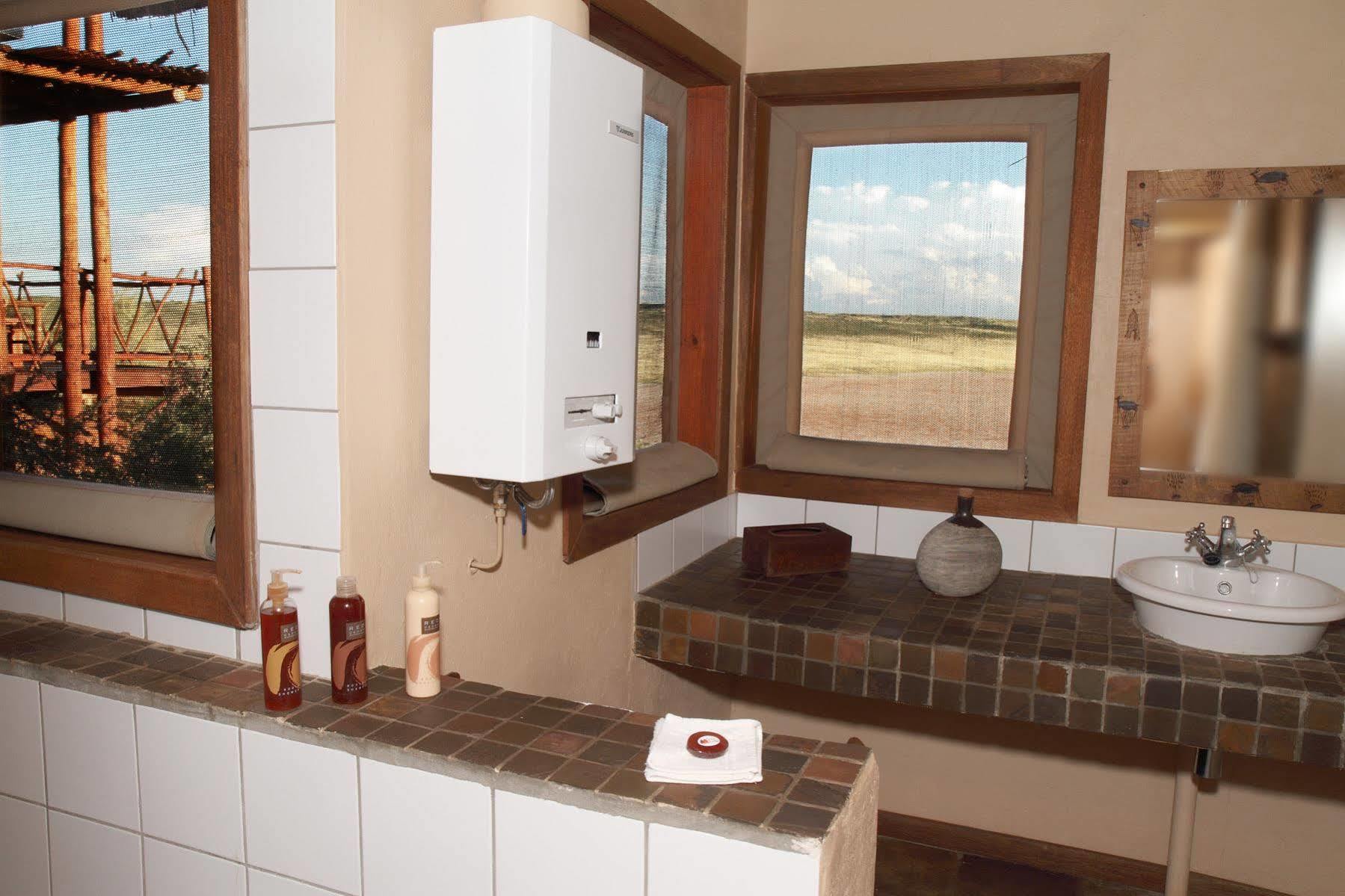 Twee Rivieren Xaus Lodge מראה חיצוני תמונה
