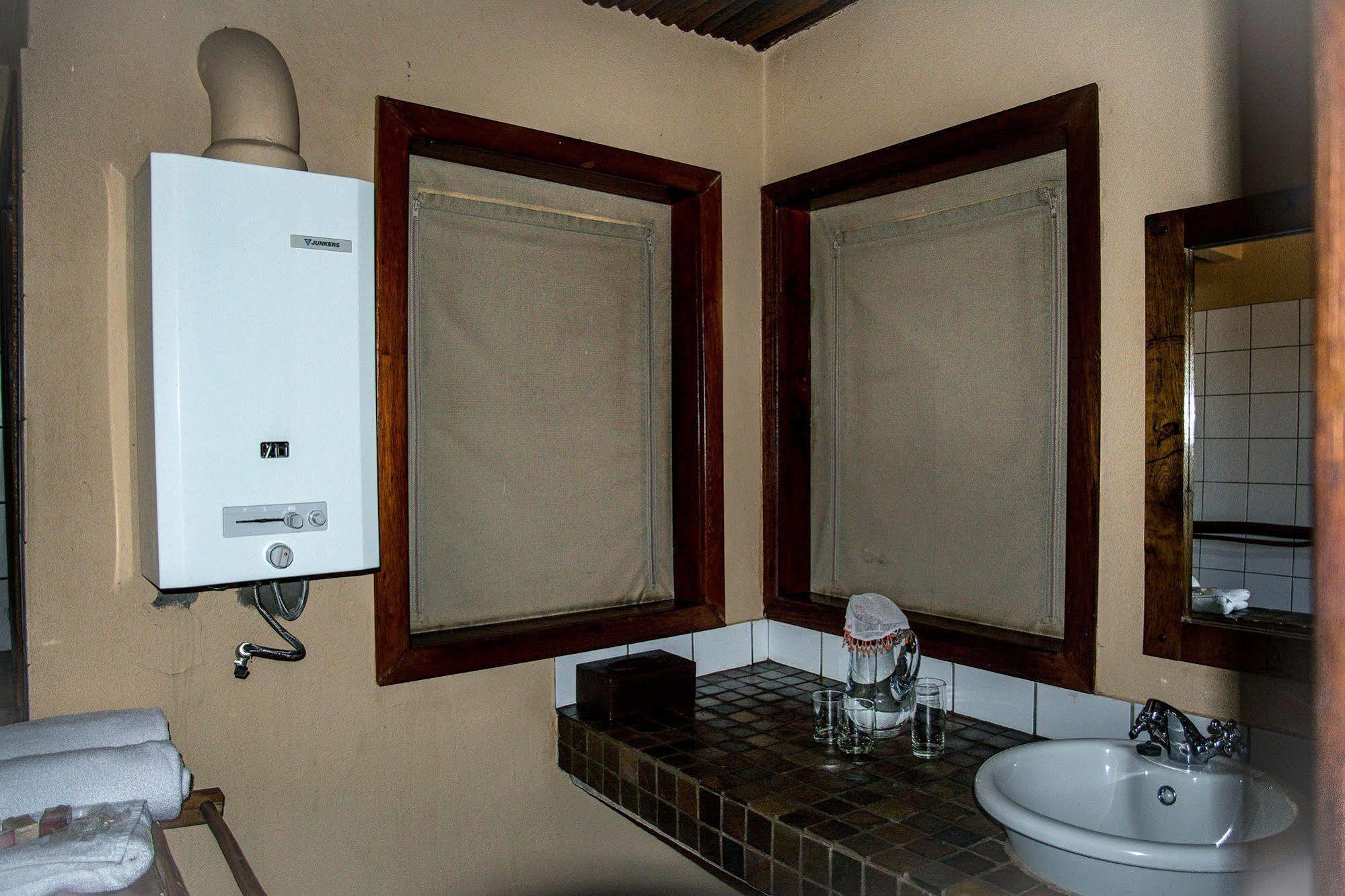 Twee Rivieren Xaus Lodge מראה חיצוני תמונה